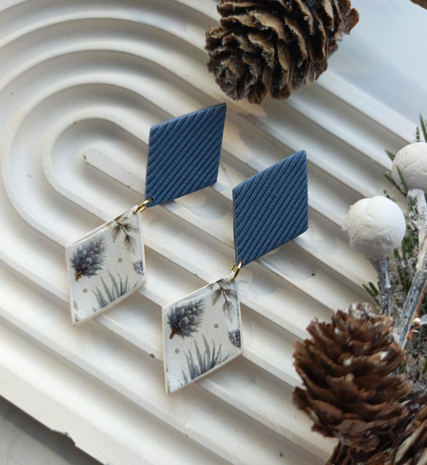Winter Collection - Frosted Pines Losange