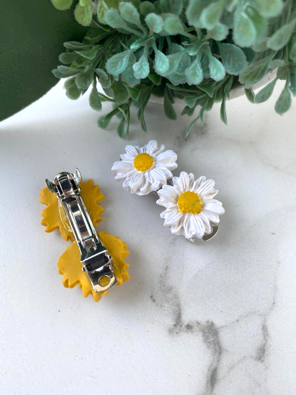 Daisy and sunflower hair clip medium