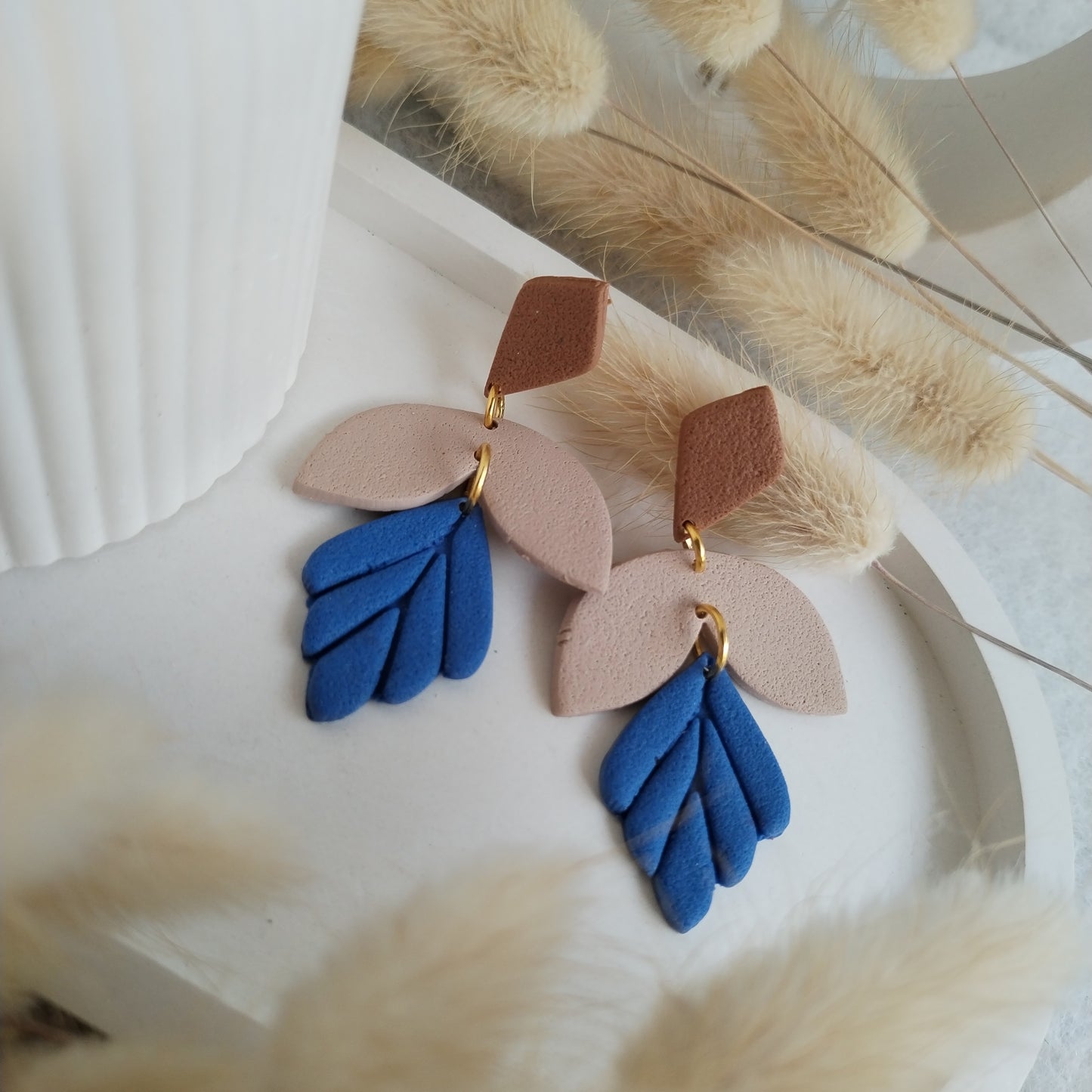 Neutral Earring