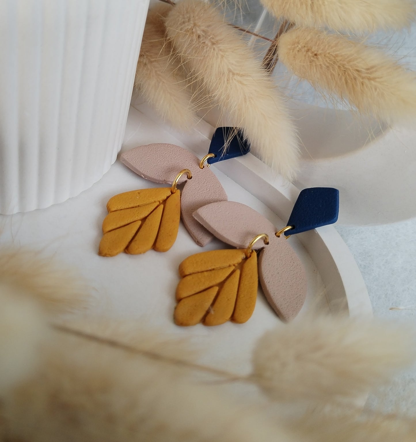 Neutral Earring