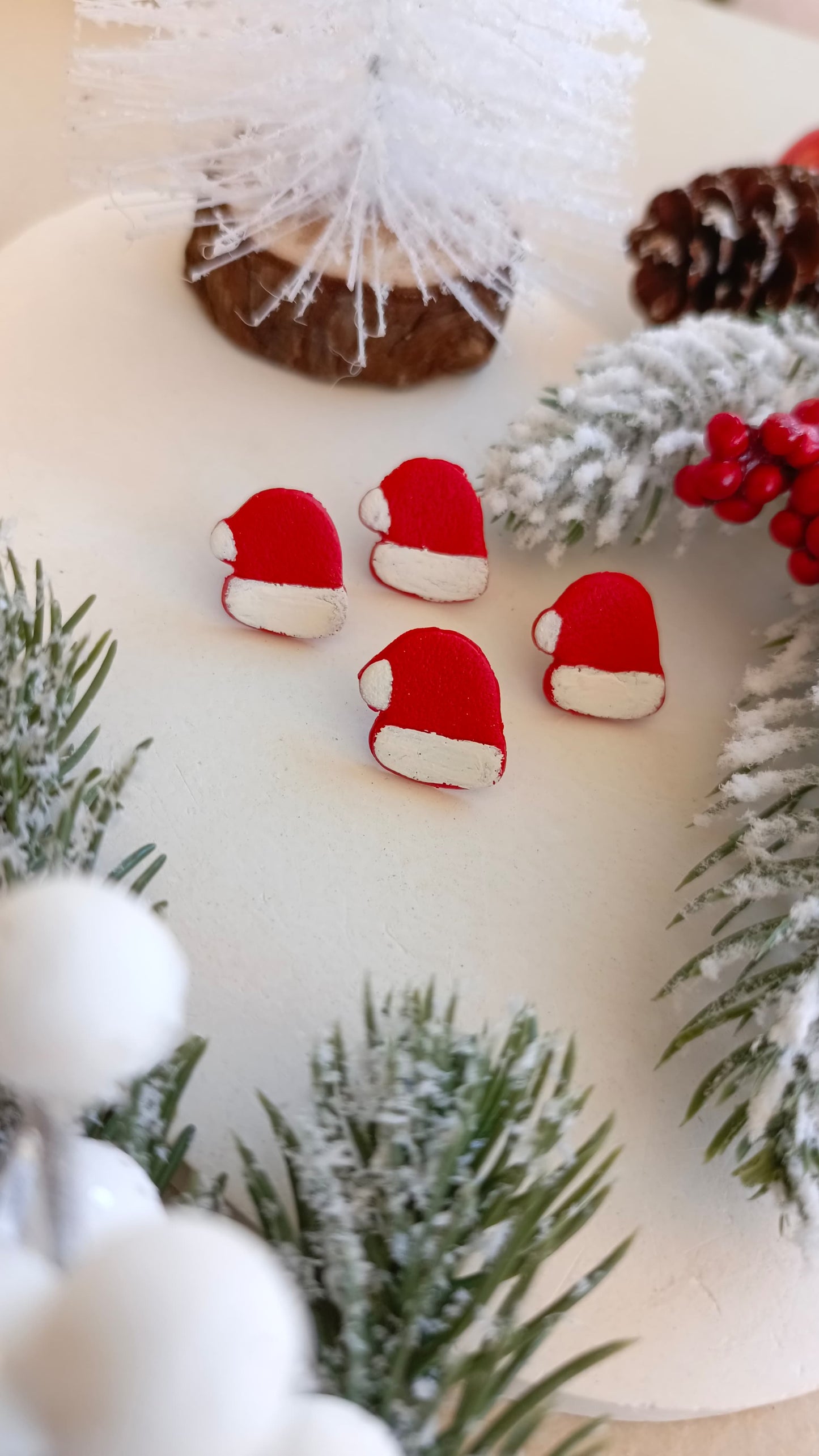 Christmas Collection - Mini santa hat stud
