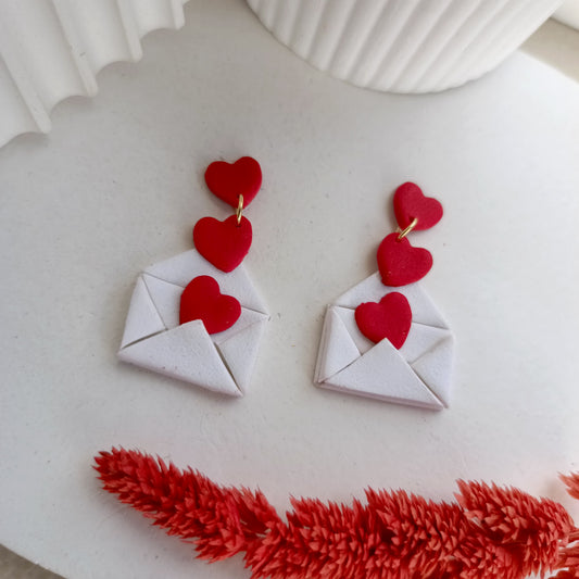 Valentine Collection : Flying Heart Envelope