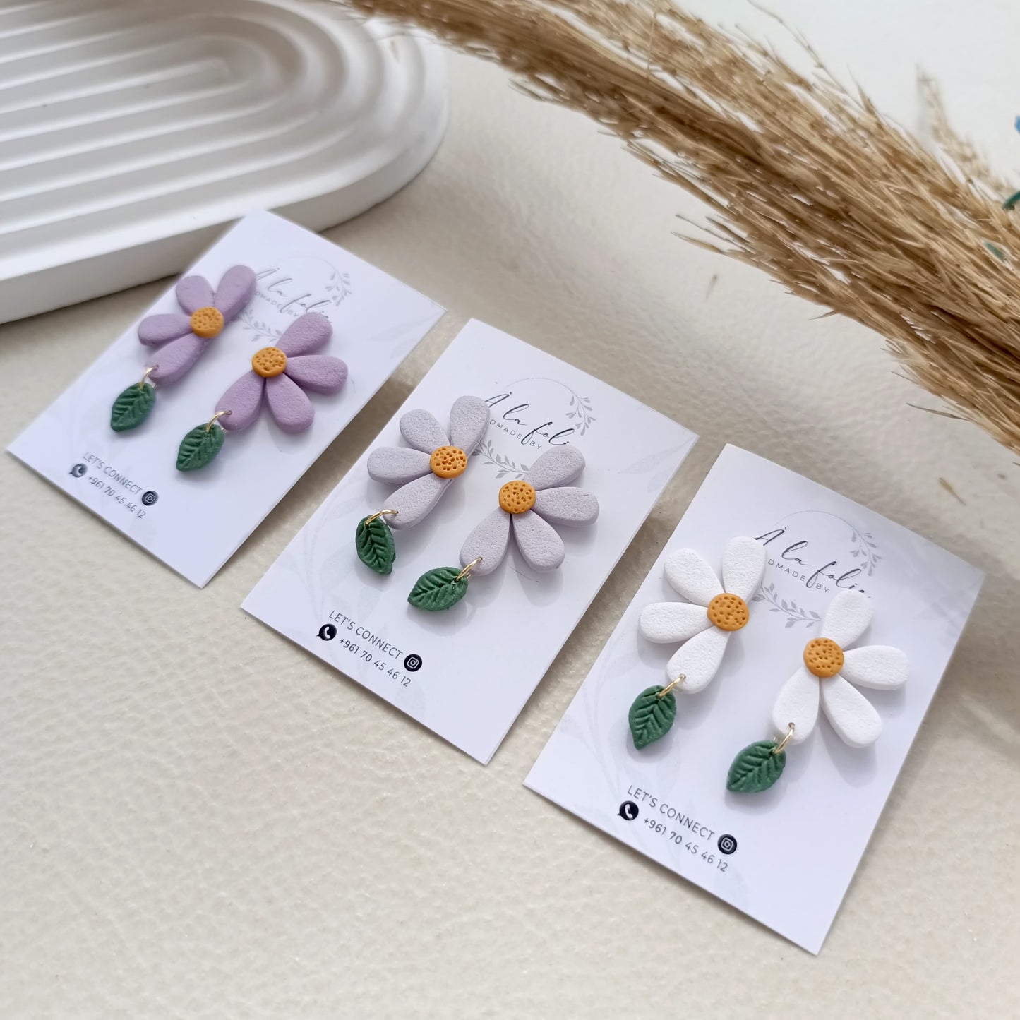 ASPRING Half Colored Stud Daisy